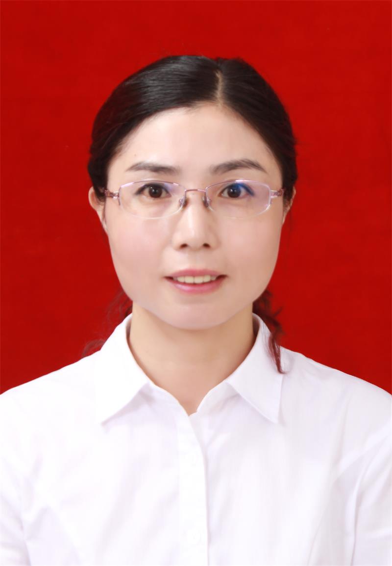 曾群英.jpg
