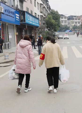吴行娜.png