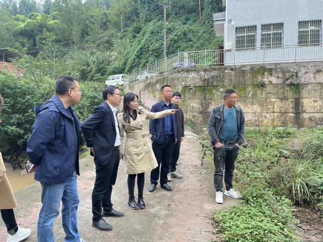 中共开江县委常委柏云双开展南河巡河工作